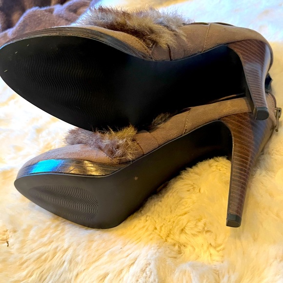 Jennifer Lopez Brown Fur-Trimmed with straps Women's Boots Sz 9 1/2 - Picture 4 of 8